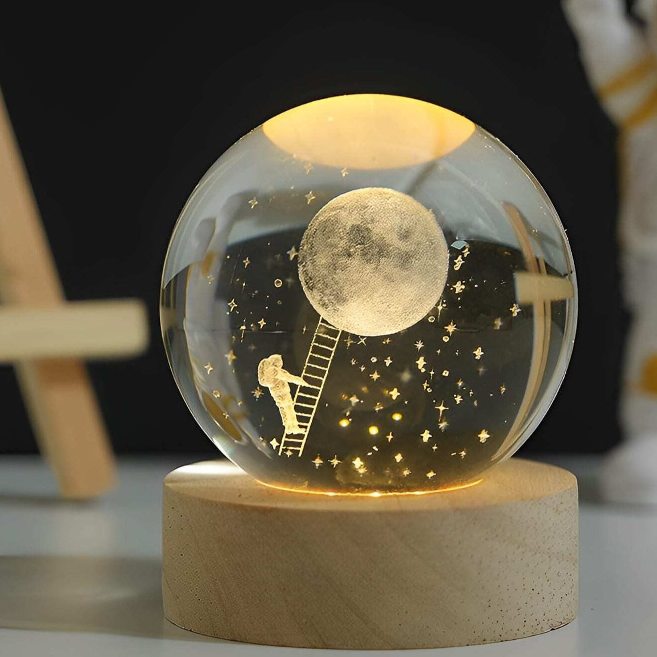 LumiGlobe - Crystal Ball
